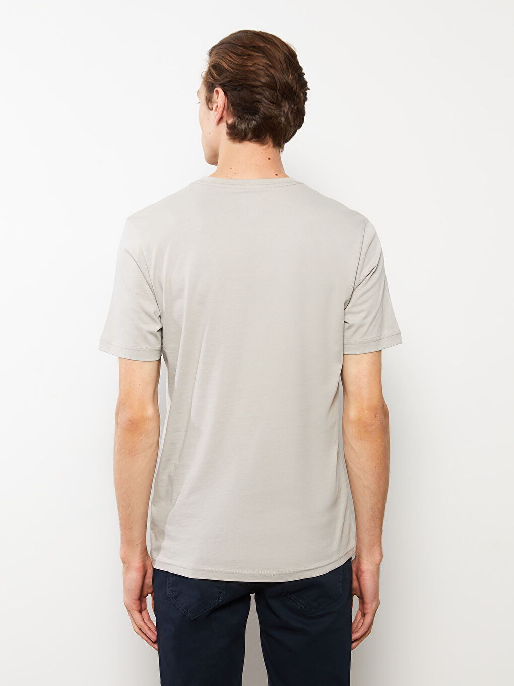 تيشيرت رجالي بياقة دائرية وكم قصير-4