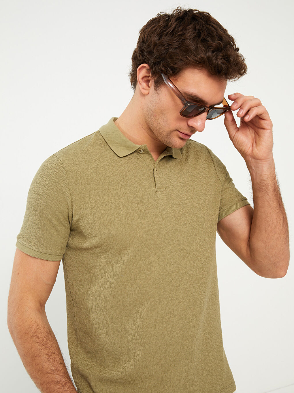 Haki Polo Yaka Kısa Kollu Erkek Tişört-1