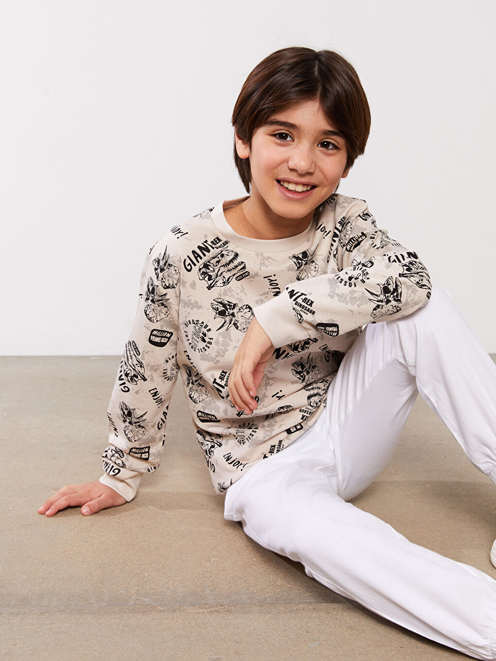 მრგვალი საყელო ნაბეჭდი გრძელმკლავიანი ბიჭების თბილი ზედა