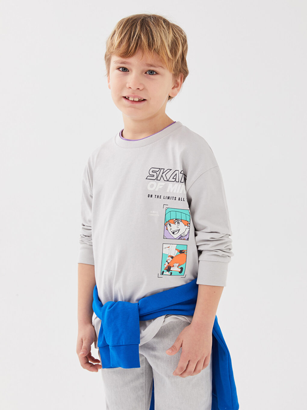 Ұлдарға арналған еркін пішім дөңгелек жағалы принтті футболка-2