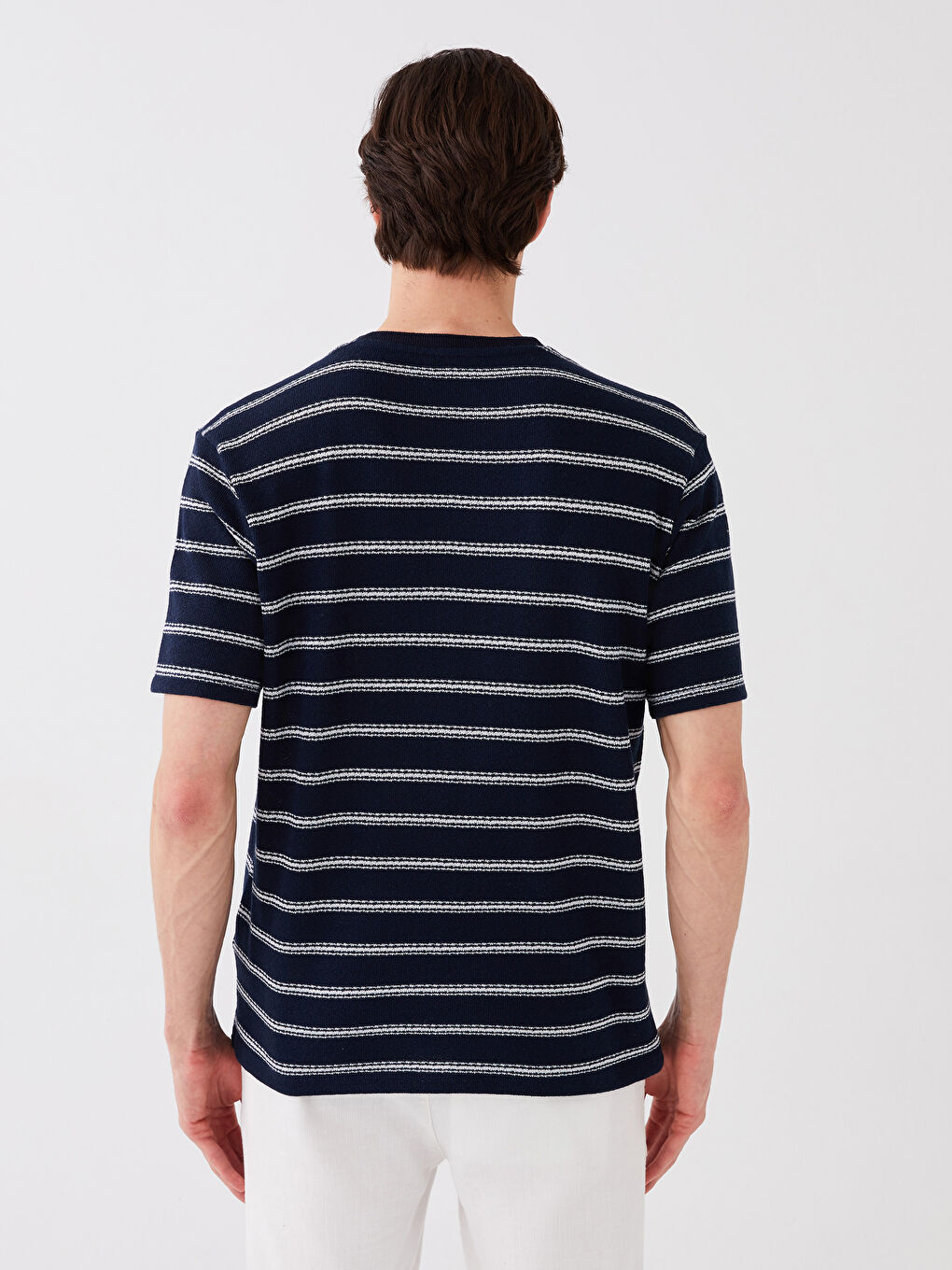 Lacivert Bisiklet Yaka Kısa Kollu Çizgili Keten Karışımlı Erkek Tişört-5