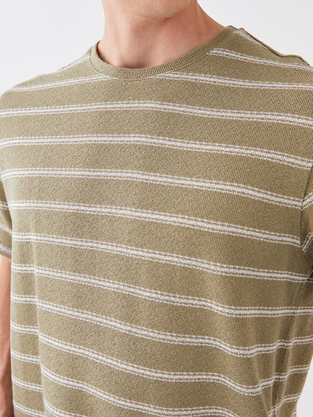 LCW Vision Crew Neck Short Sleeve Striped Linen Blended Men's T-Shirt -S39898Z8-SXQ