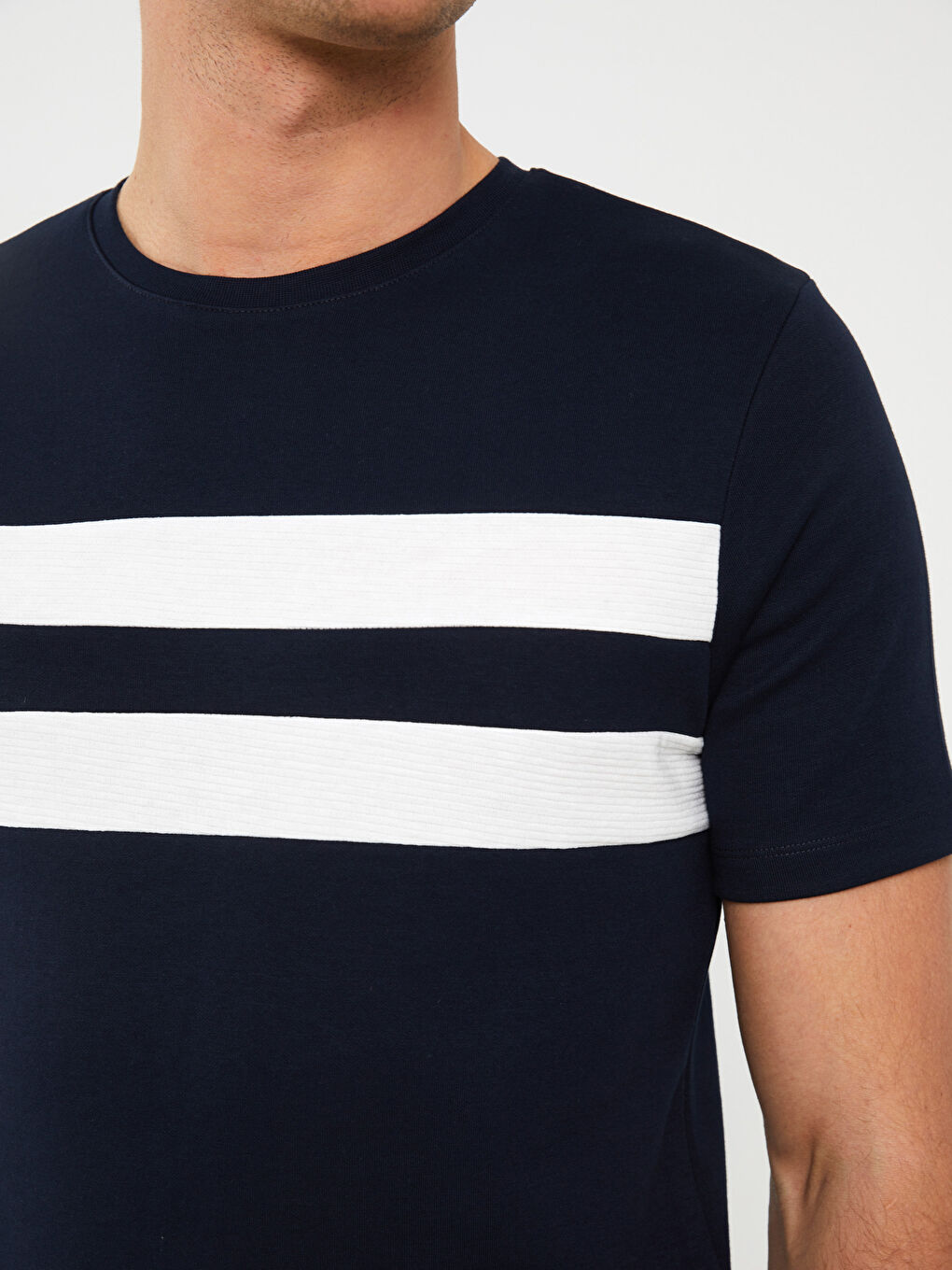 Bisiklet Yaka Kısa Kollu Renk Bloklu Erkek Tişört-3