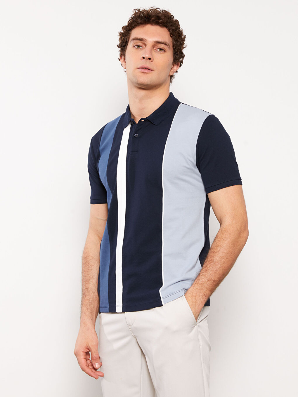 T-shirt pour Hommes à Col roulé, Manches courtes, Bloc de couleurs, en Piqué-2