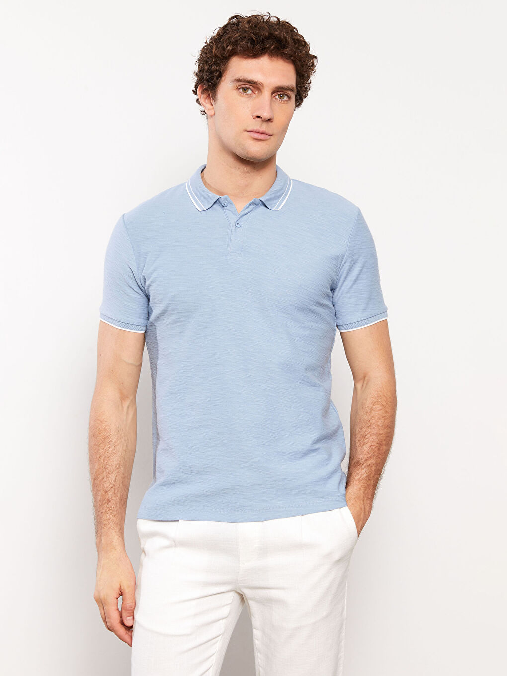 تیشێرت پۆڵۆ یه‌خه‌ی قۆڵ كورت پیکێ بۆ پیاوان