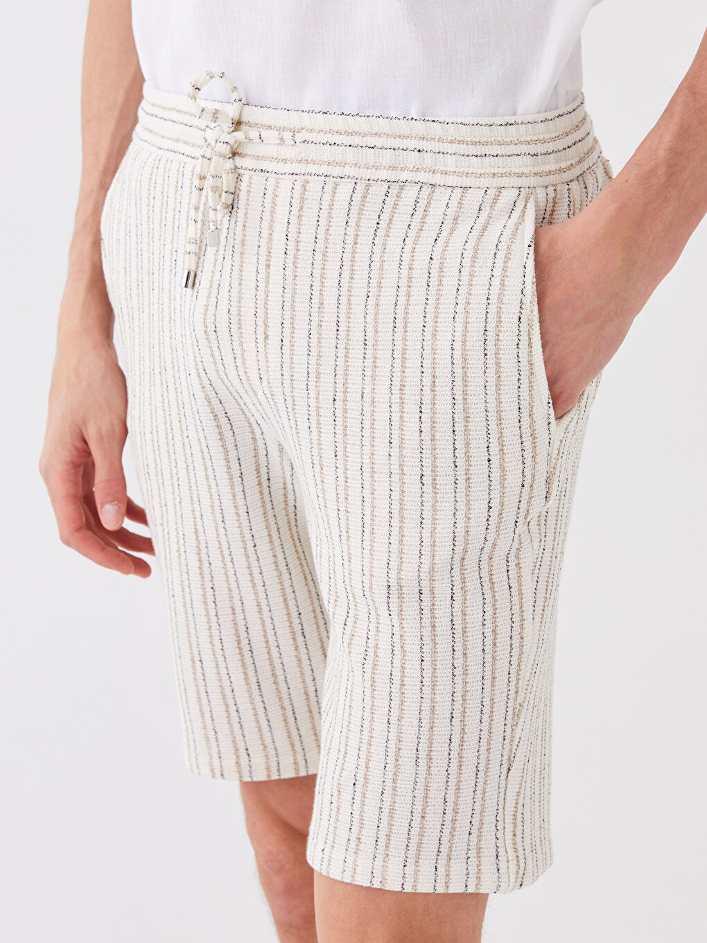 Ekru Slim Fit Çizgili Keten Karışımlı Erkek Şort-2