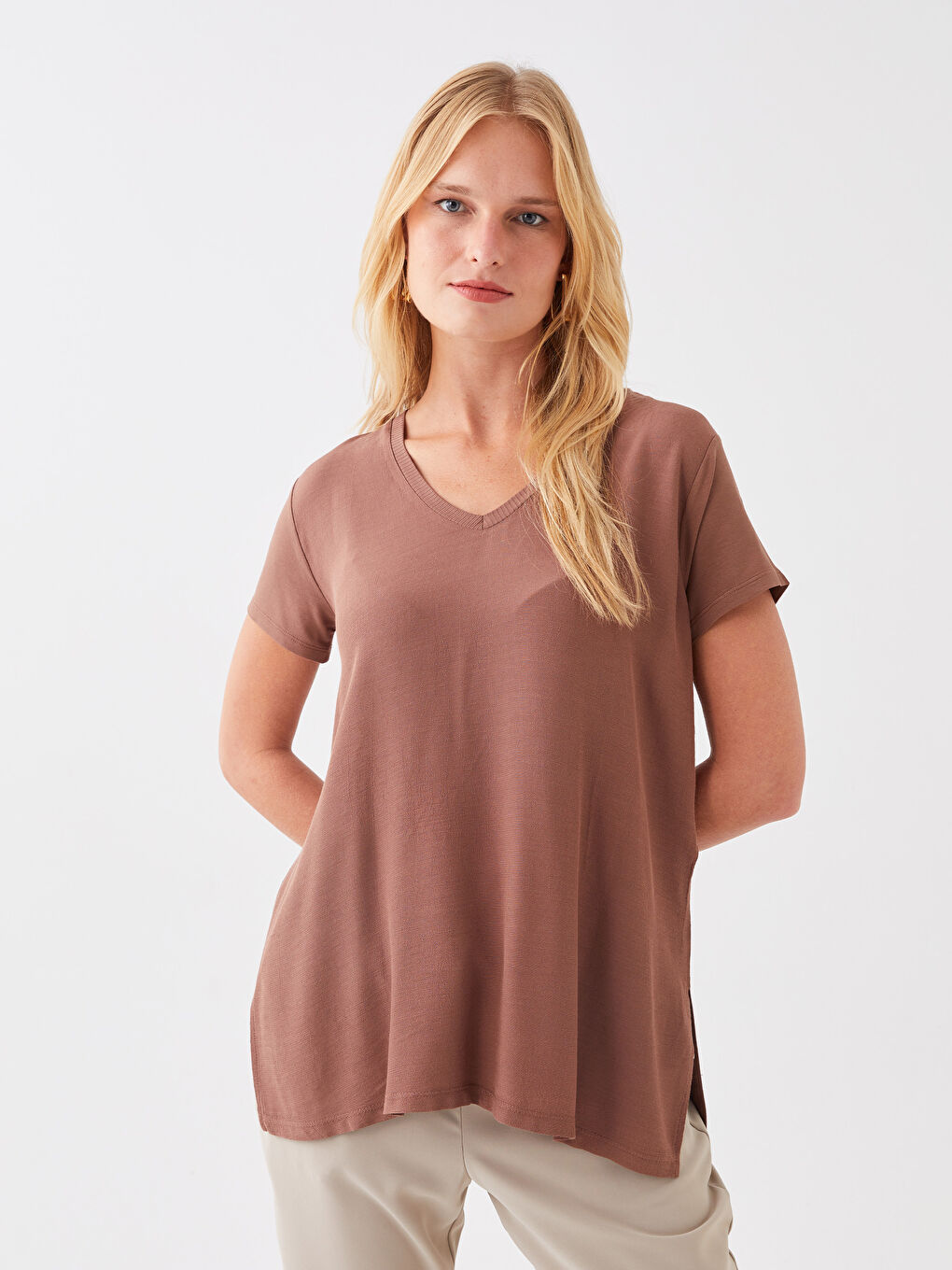 V-Neck Plain Short Sleeve Women's T-Shirt-1