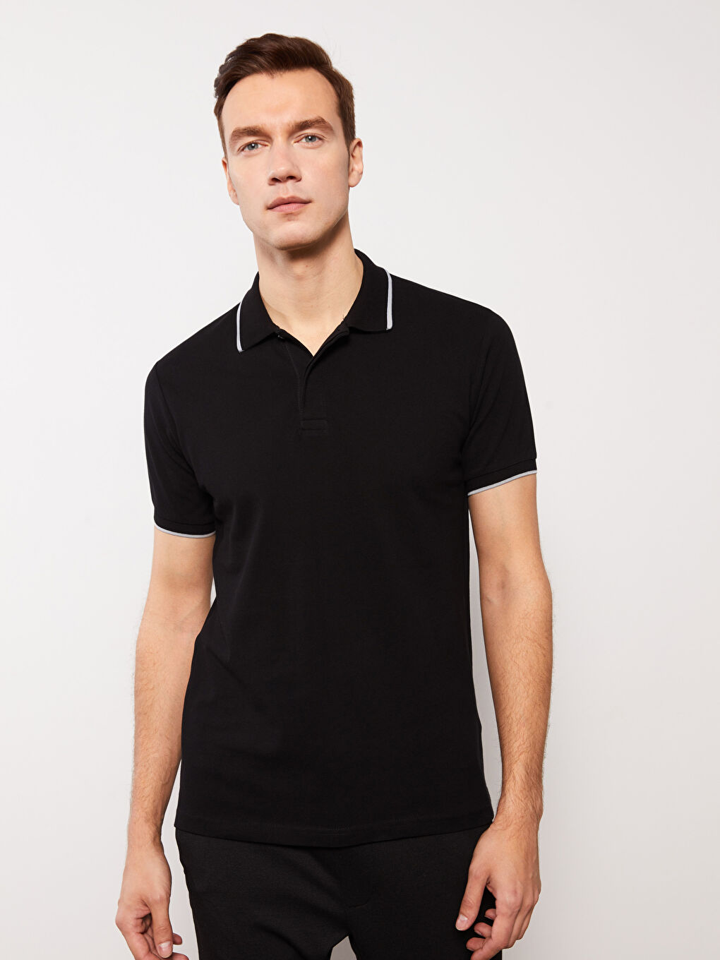 Siyah Polo Yaka Kısa Kollu Pike Erkek Tişört-1