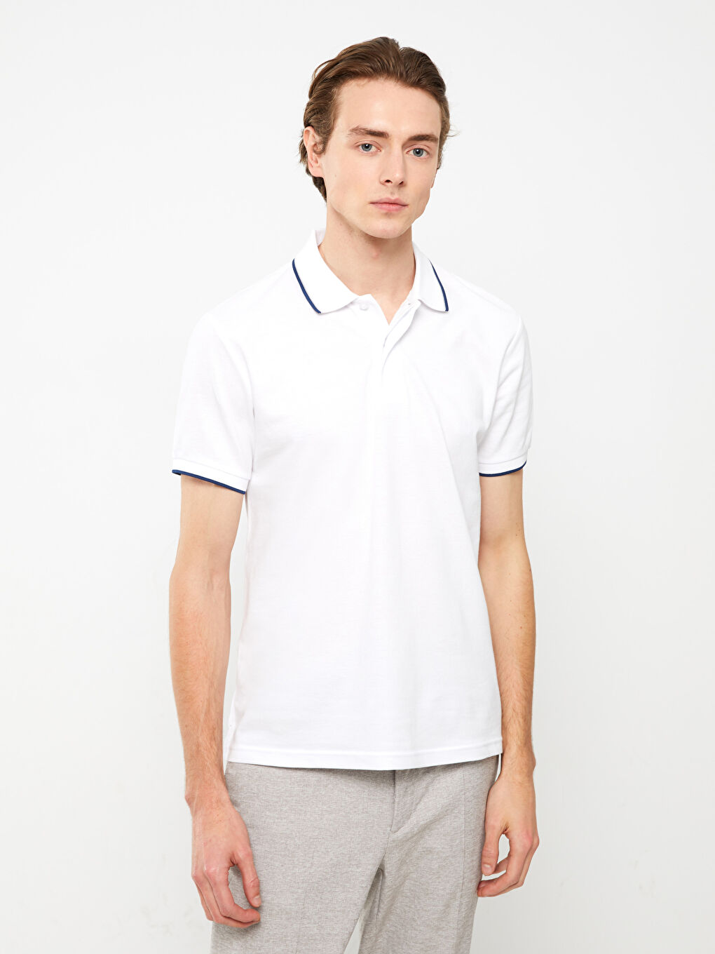 Beyaz Polo Yaka Kısa Kollu Pike Erkek Tişört-1