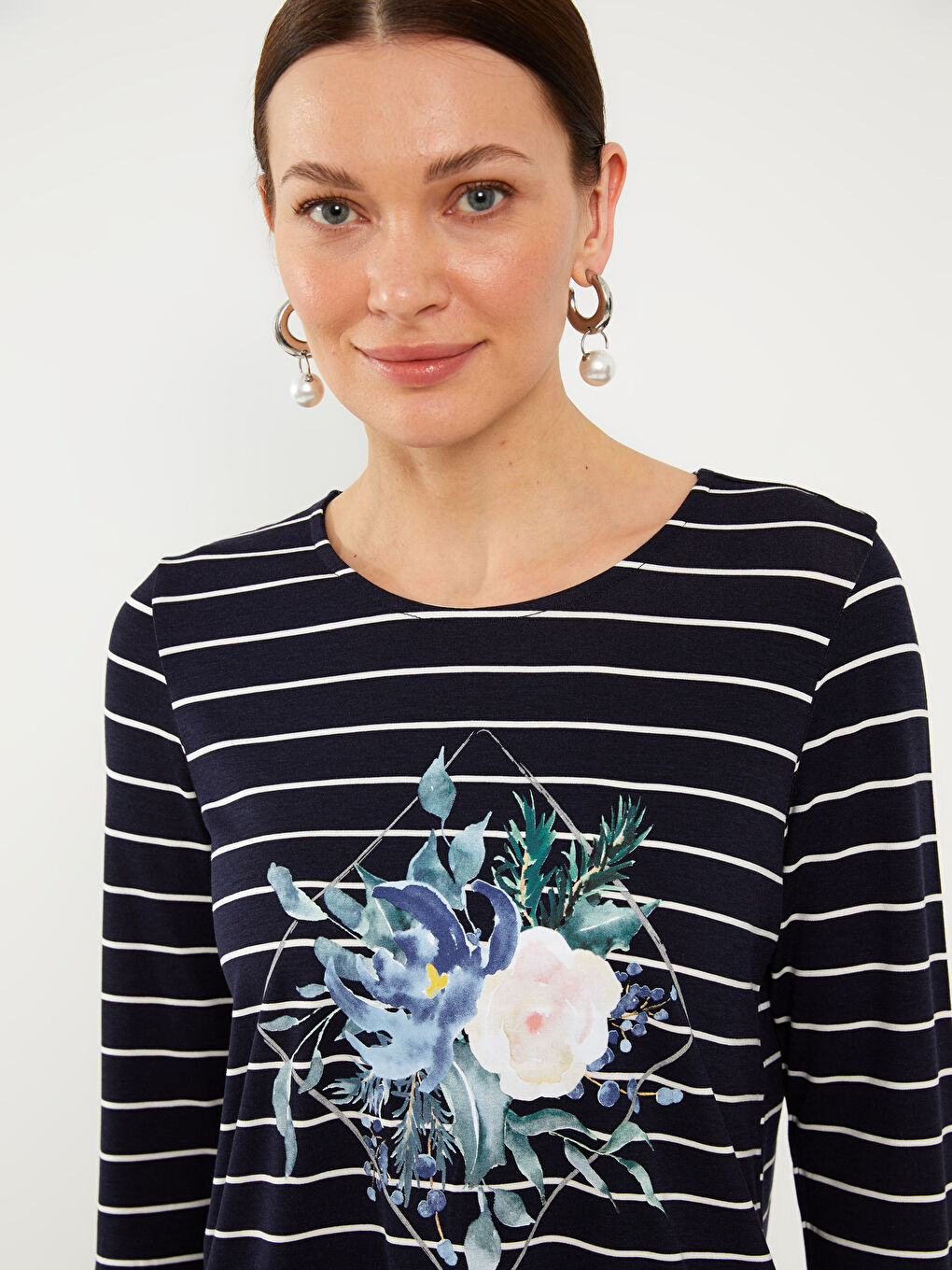 Crew Neck Printed Long Sleeve Women's T-Shirt-2