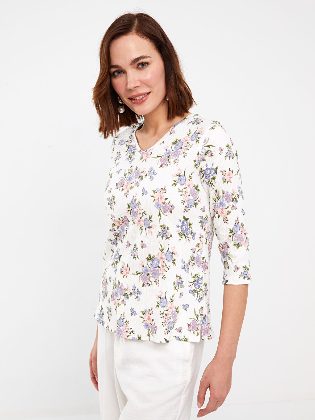 Mavi V Yaka Desenli Kadın Bluz-1