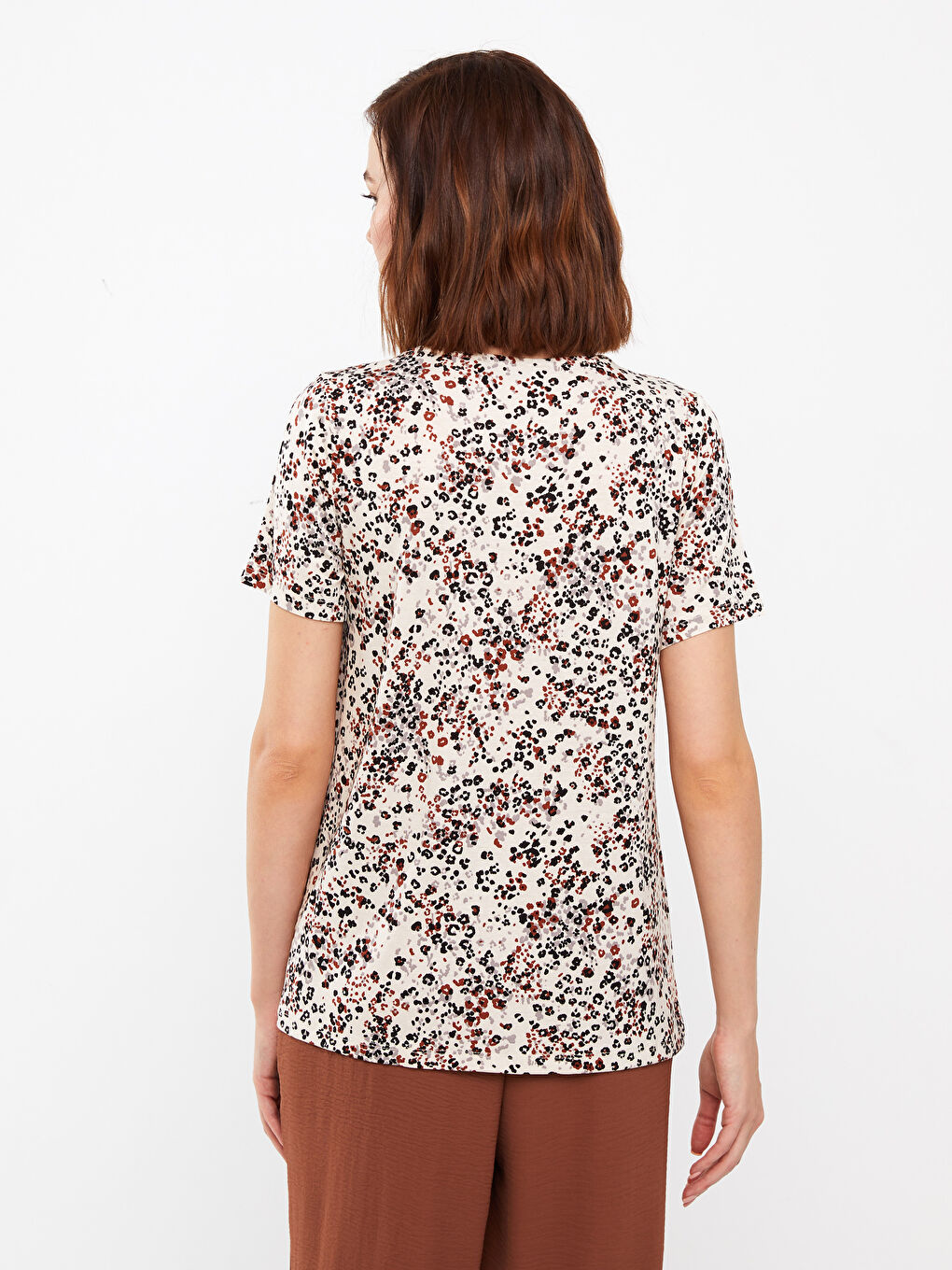 Bej Bisiklet Yaka Desenli Kısa Kollu Kadın Bluz-4