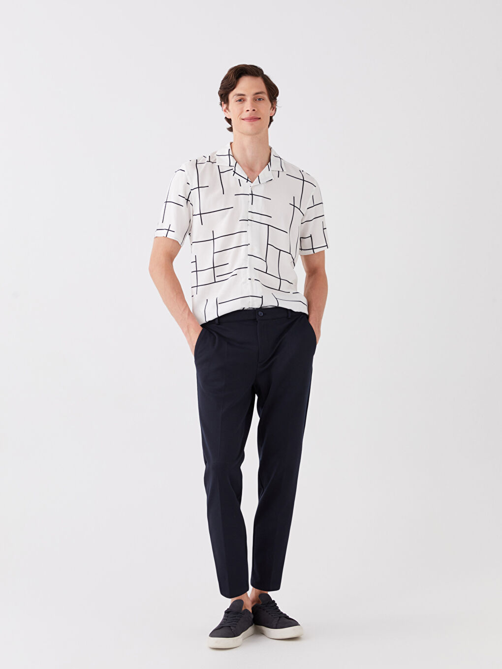 Тънки Мъжки Панталони