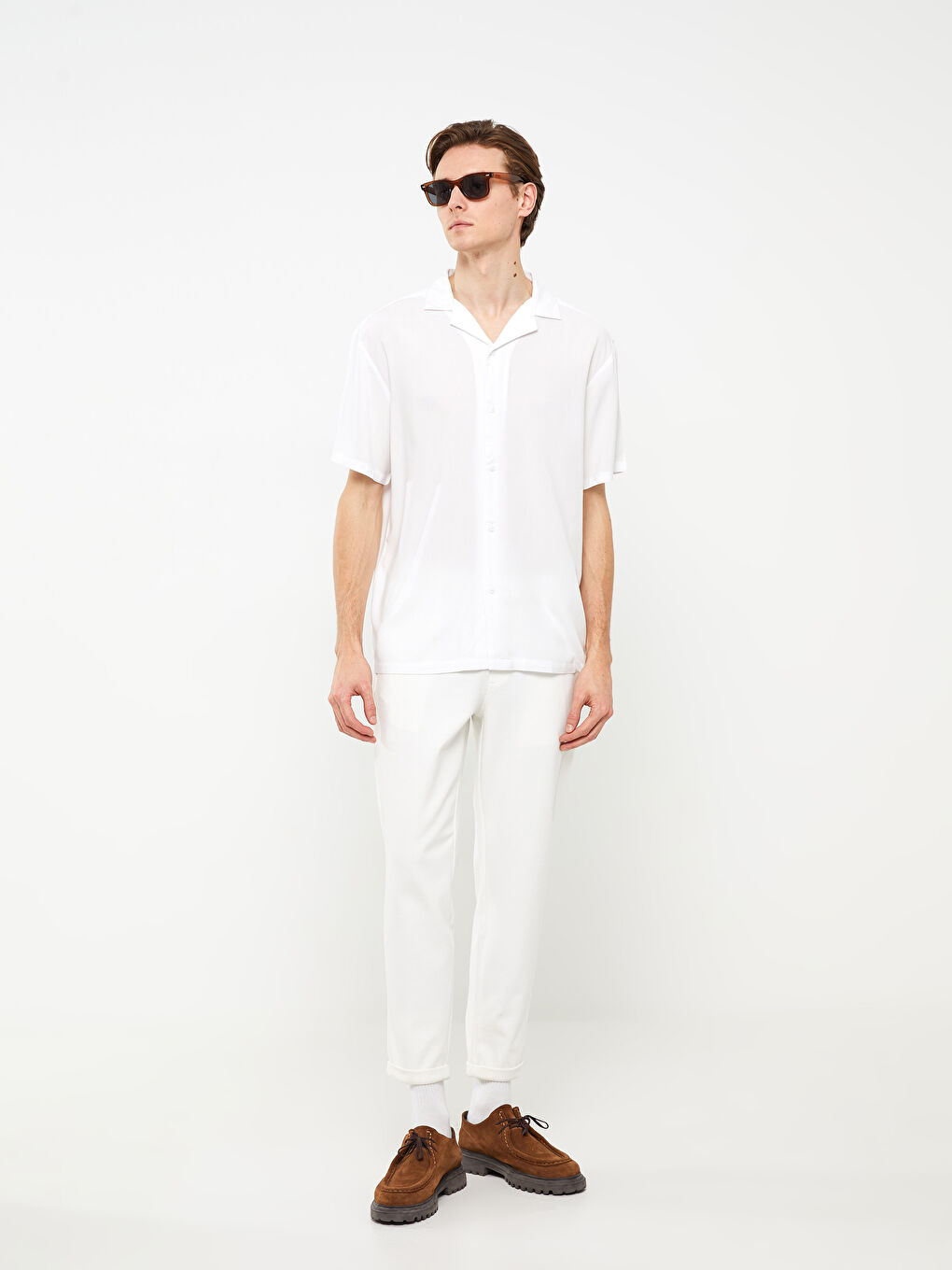 Regular Fit Resort Collar Short Sleeve Men's Shirt-2