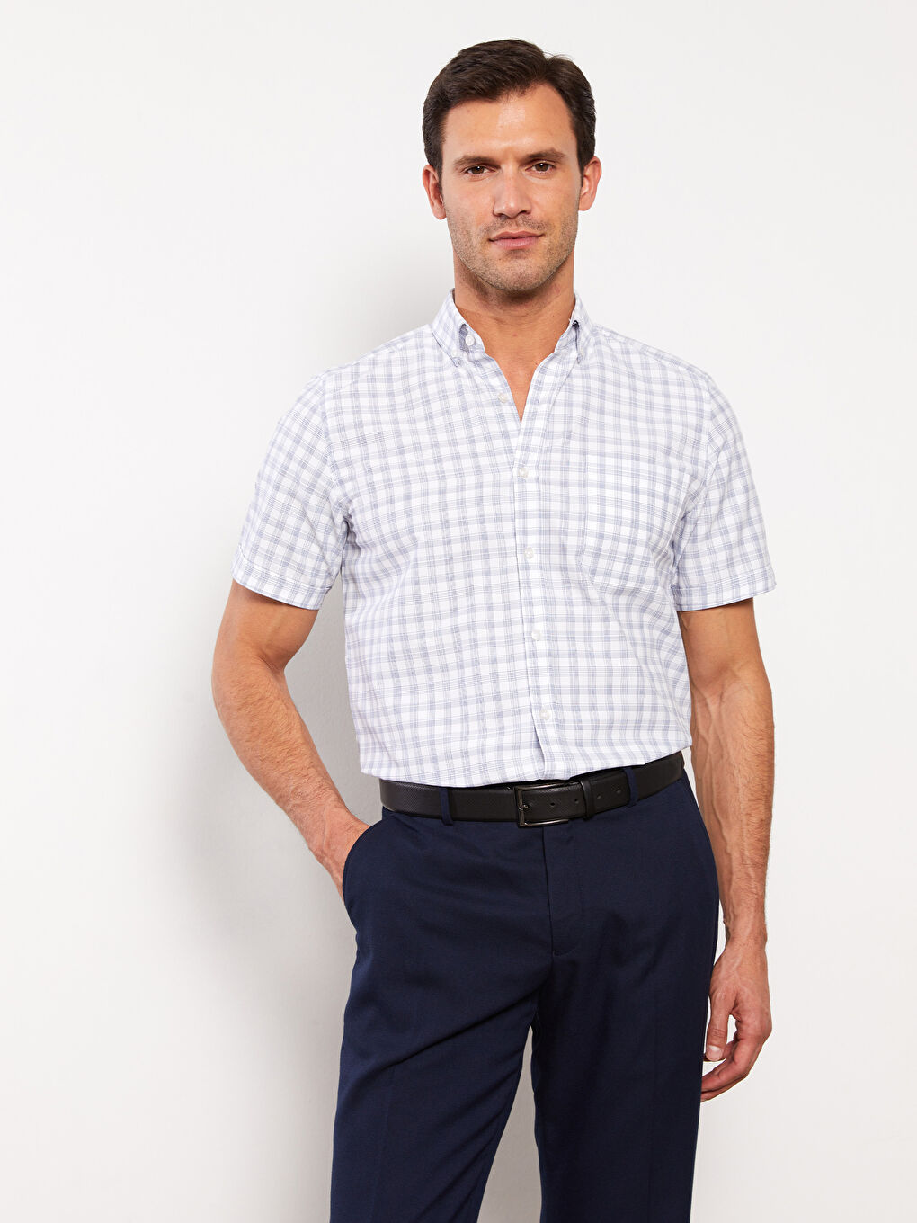 LCWAIKIKI Formal Standardni kroj Kratki rukav Karirani dezen Poplin Muška košulja -S3AA82Z8-LN6
