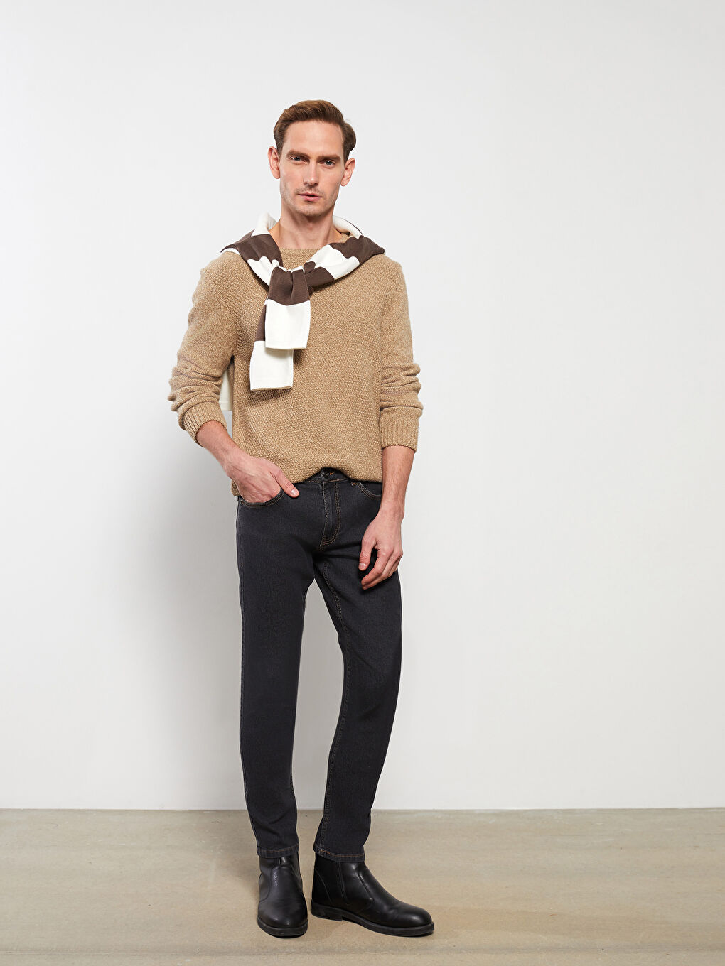 جينز بقصة رفيعة للرجال