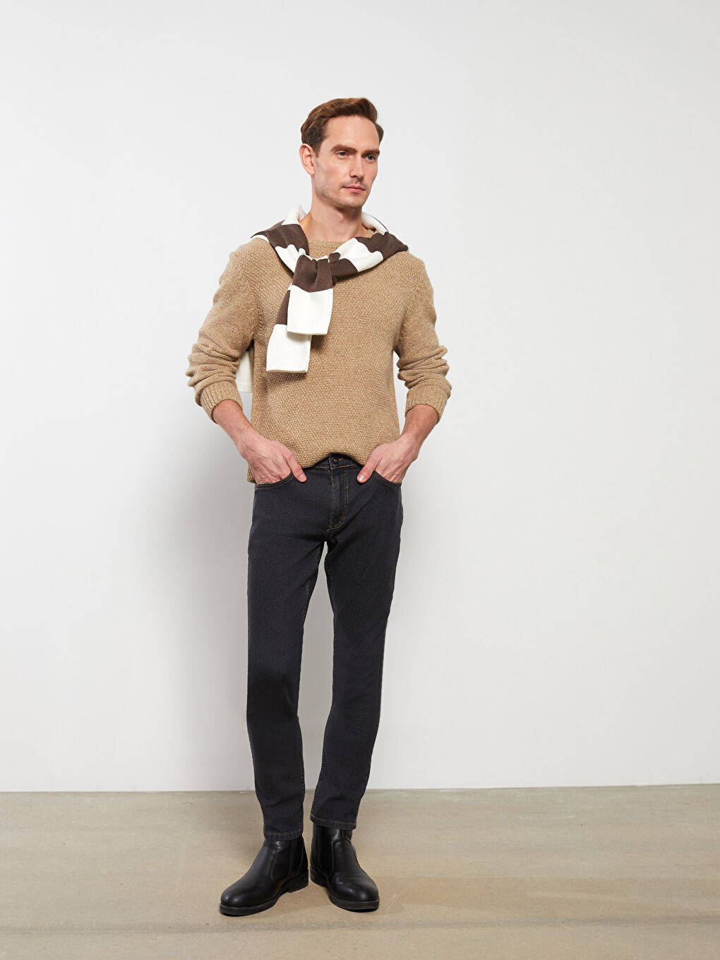 جينز بقصة رفيعة للرجال-1