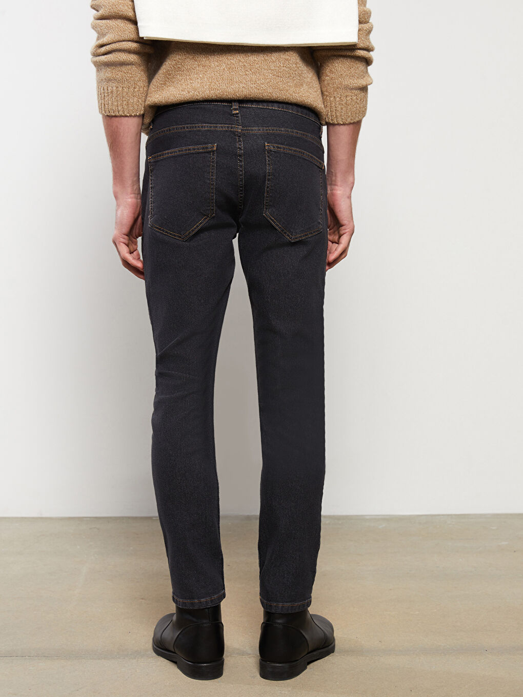 جينز بقصة رفيعة للرجال-3