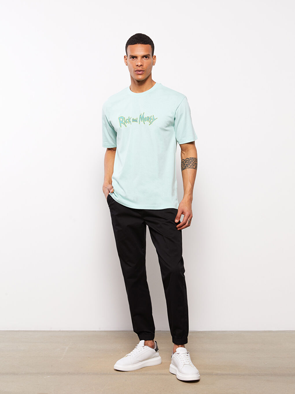 Siyah Standart Kalıp Gabardin Erkek Jogger Pantolon