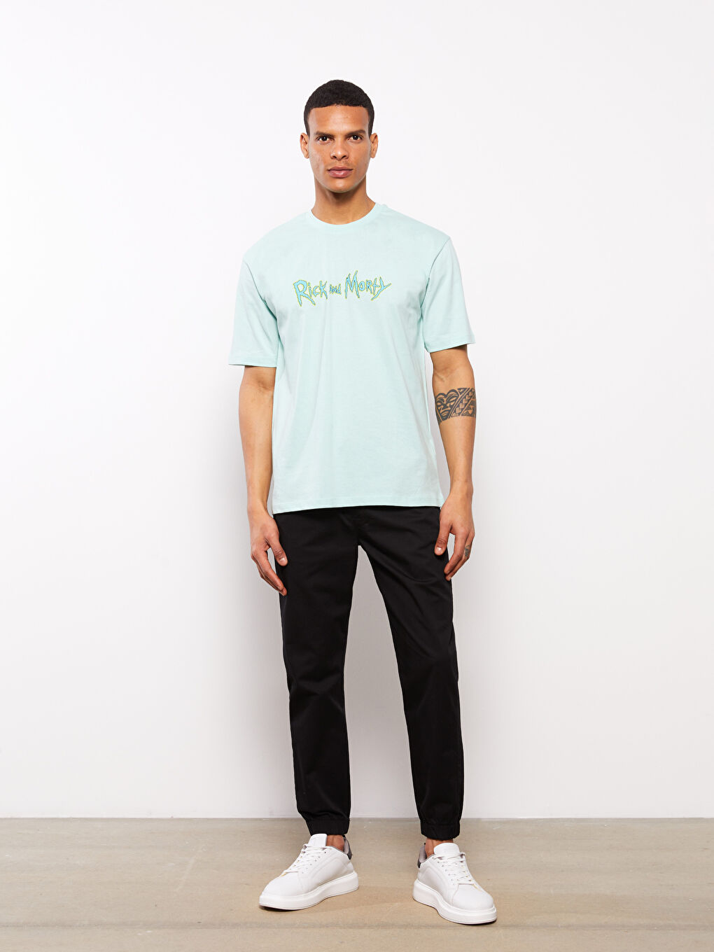 Siyah Standart Kalıp Gabardin Erkek Jogger Pantolon-1