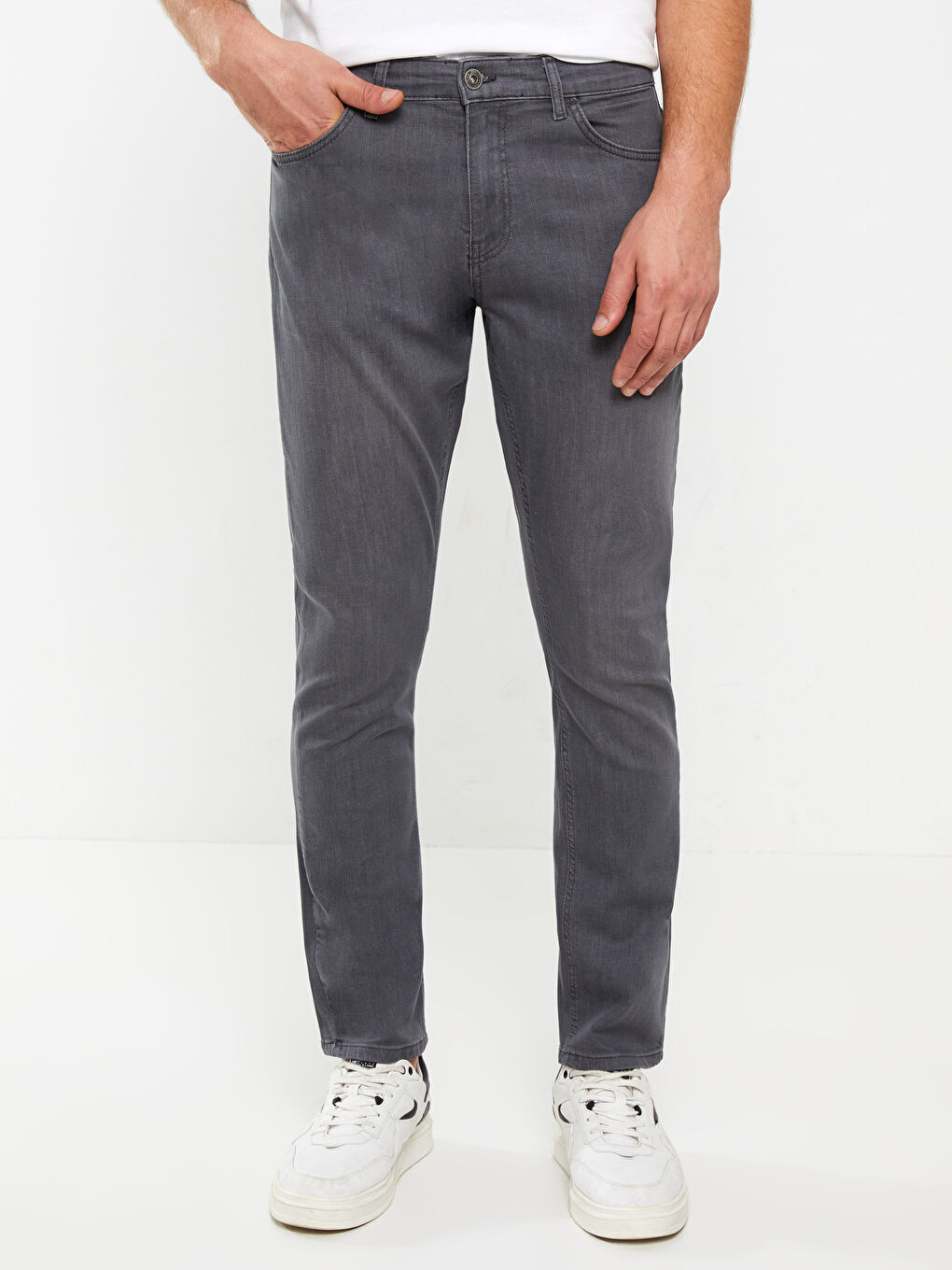 779 جينز بقصة عادية للرجال-2