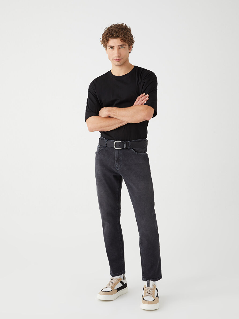 779 جينز بقصة عادية للرجال-1