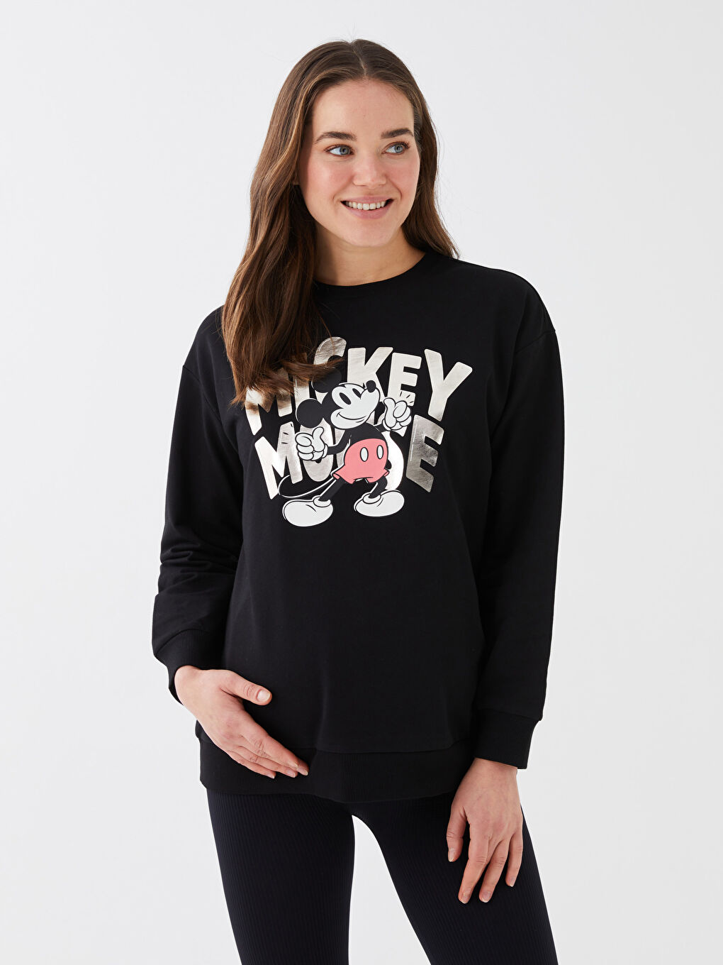 LCWAIKIKI Maternity Yeni Siyah Bisiklet Yaka Mickey Mouse Baskılı Uzun Kollu Hamile Sweatshirt