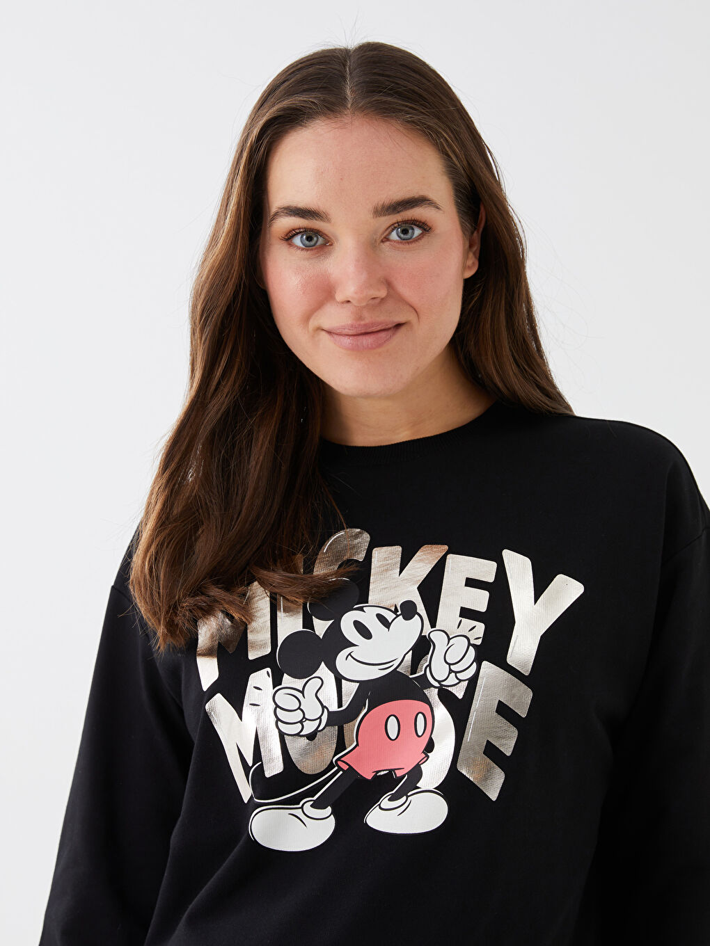 LCWAIKIKI Maternity Yeni Siyah Bisiklet Yaka Mickey Mouse Baskılı Uzun Kollu Hamile Sweatshirt - 1