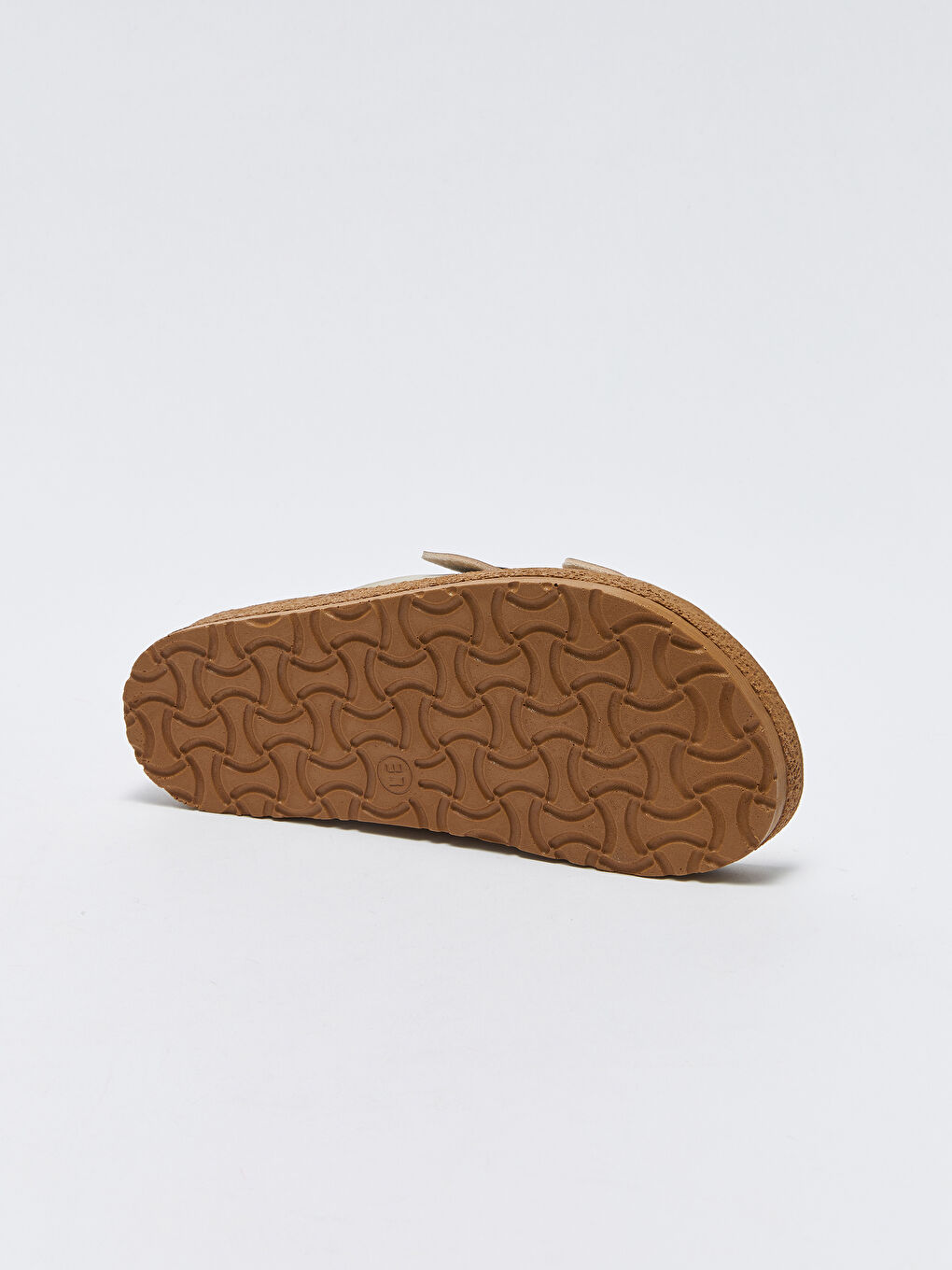 Bej Çift Bantlı Toka Detaylı Kadın Terlik-4