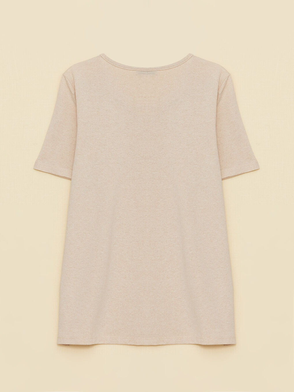 تيشيرت نسائي بياقة على شكل حرف V سادة بأكمام قصيرة-6