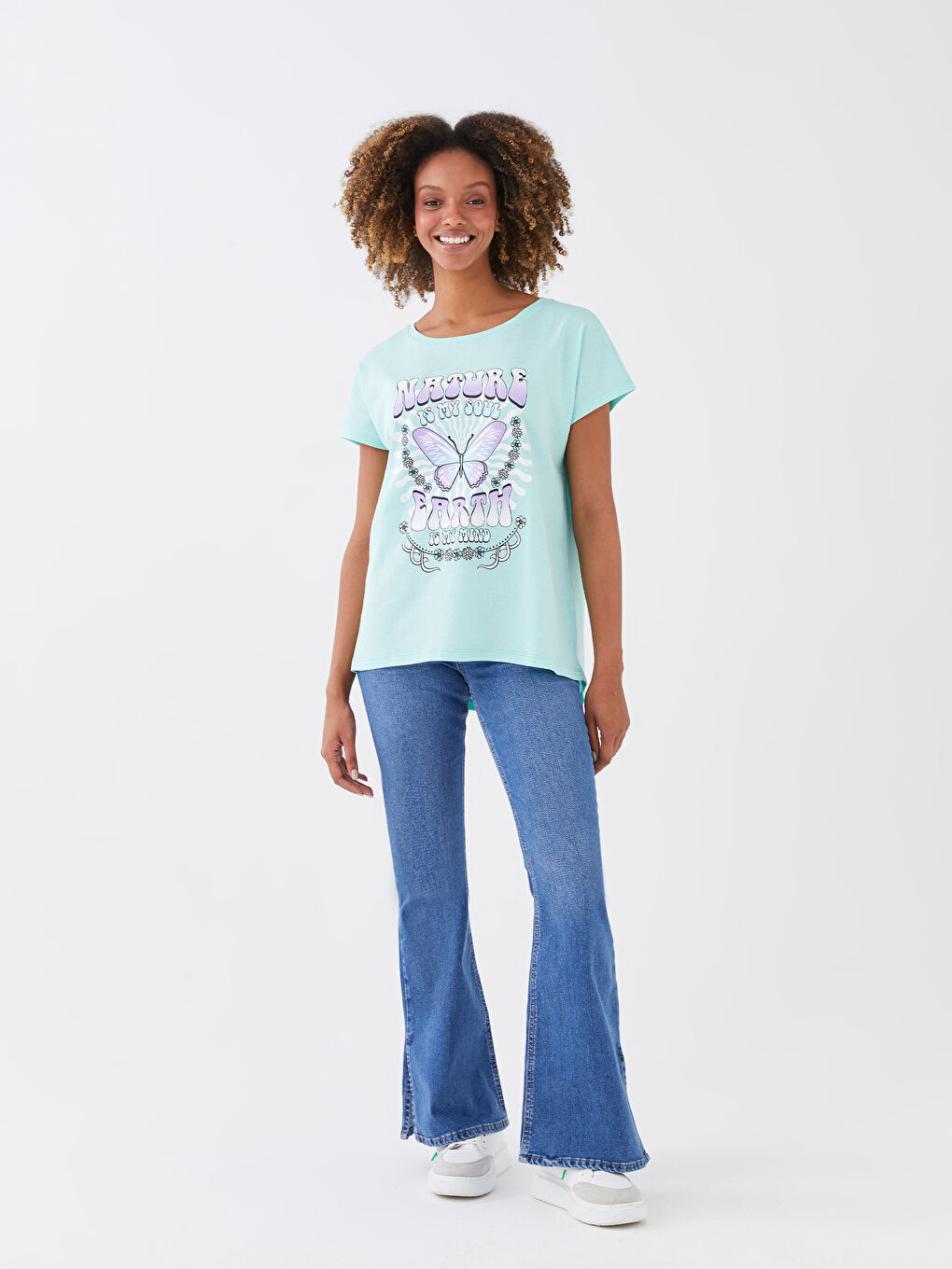 تيشيرت نسائي بأكمام قصيرة وياقة دائرية مطبوع-1