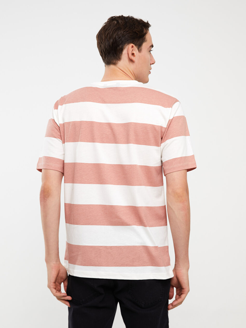 Pembe Bisiklet Yaka Kısa Kollu Renk Bloklu Penye Erkek Tişört-4