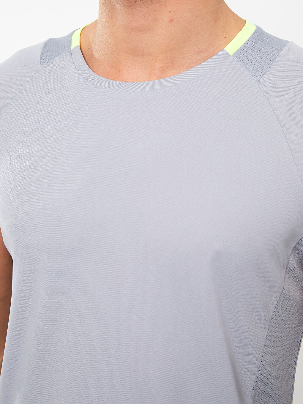 قميص رياضي سادة كم قصير ياقة دائرية للرجال-3