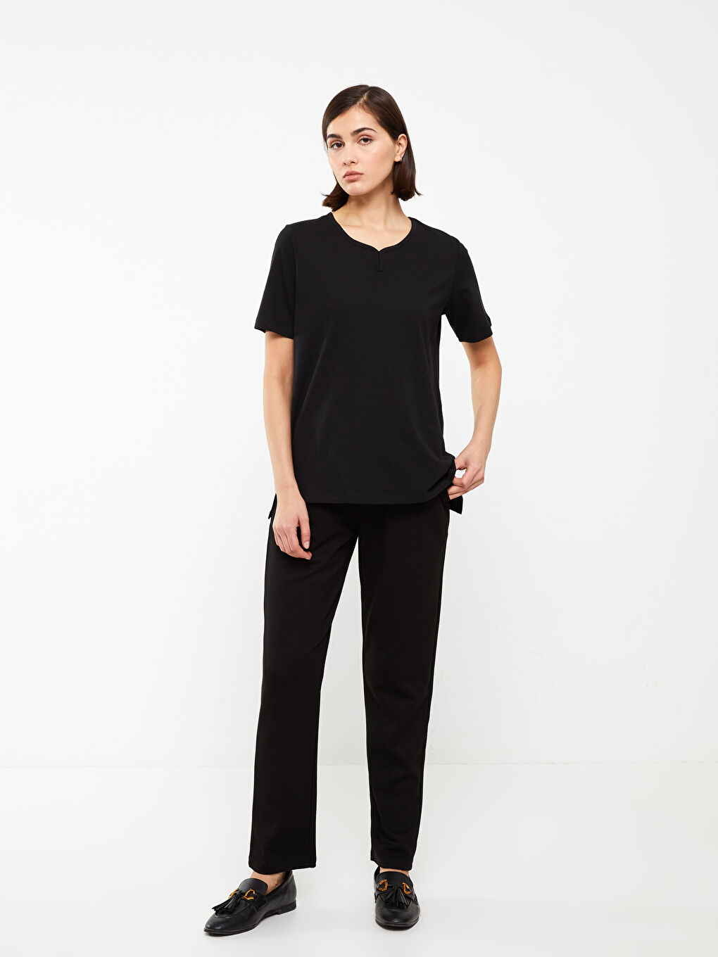 تي شيرت سادة بياقة دائرية بأكمام قصيرة للسيدات-3