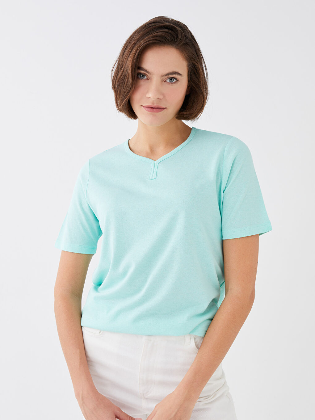 تي شيرت سادة بياقة دائرية بأكمام قصيرة للسيدات-1