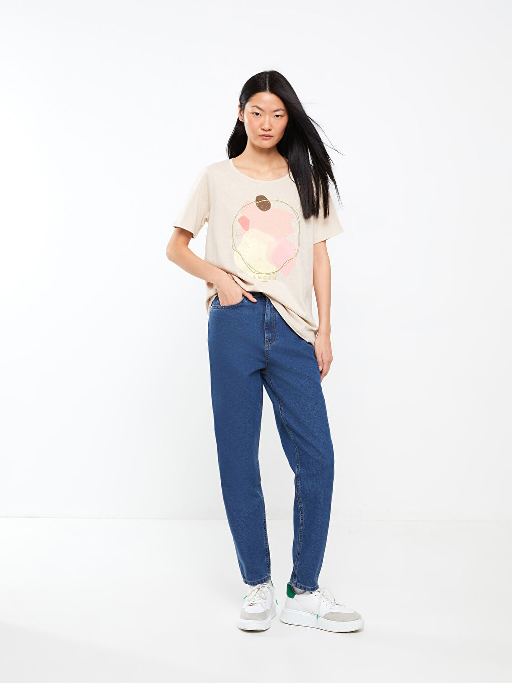 Bej Bisiklet Yaka Baskılı Kısa Kollu Kadın Tişört-1