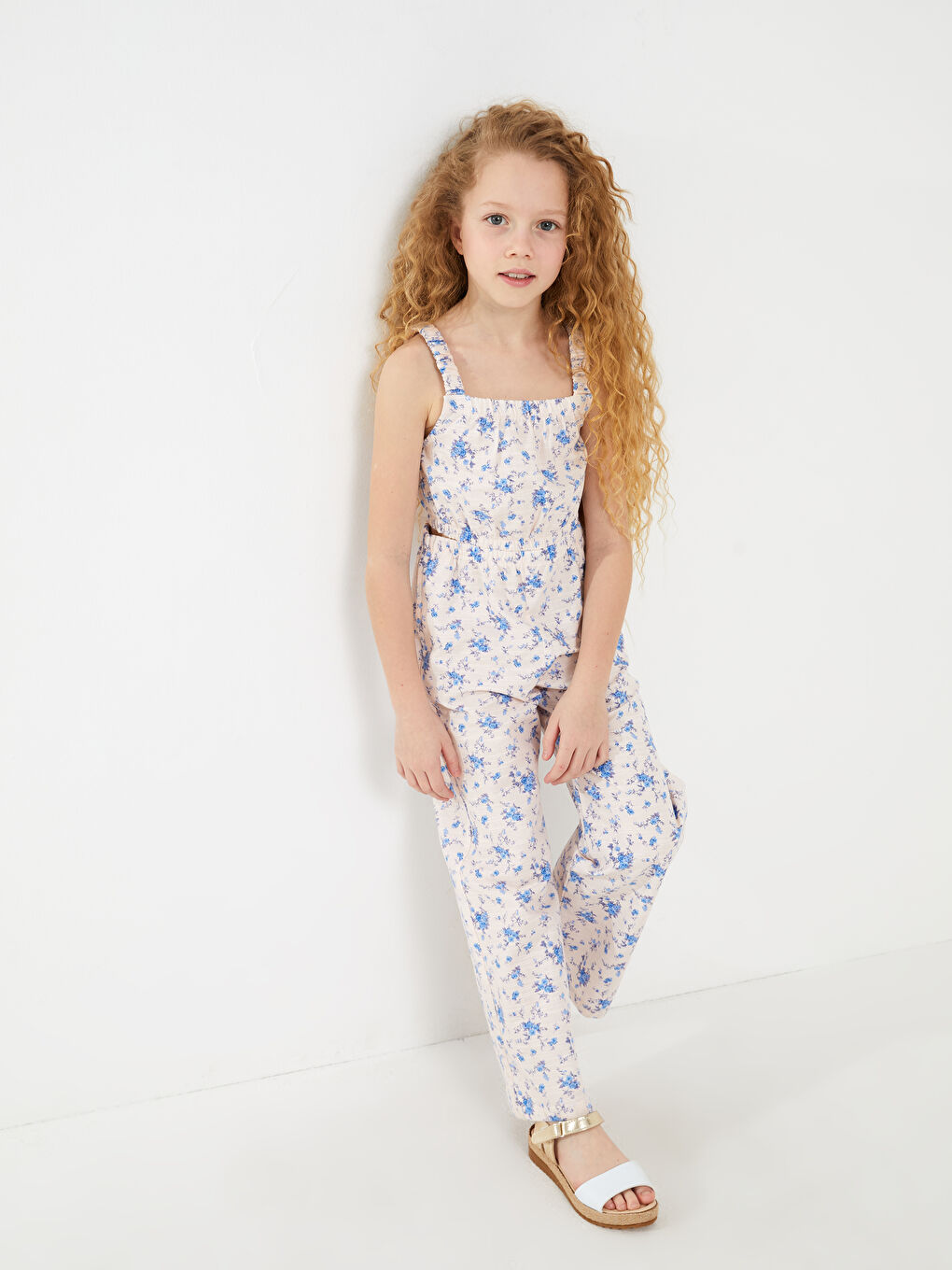 Mavi Kare Yaka Desenli Askılı Kız Çocuk Tulum