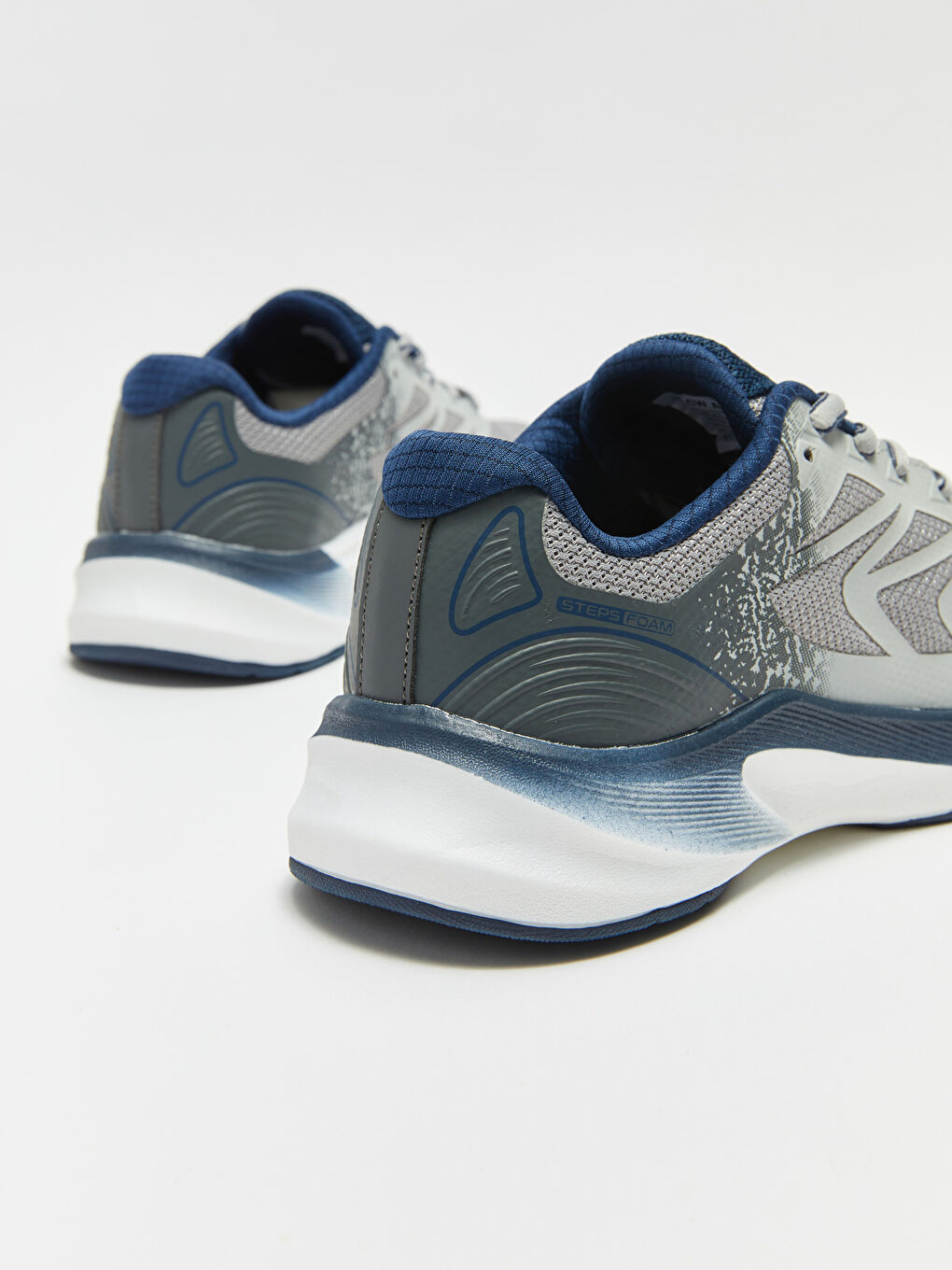 سنيكرز مطبوع بأربطة للرجال-4