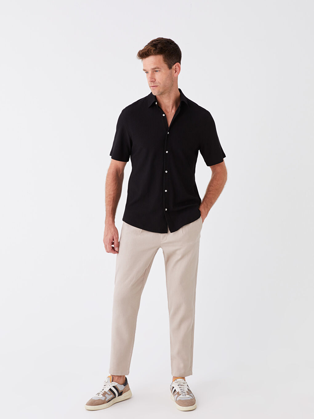 Siyah Regular Fit Kısa Kollu Erkek Gömlek-2