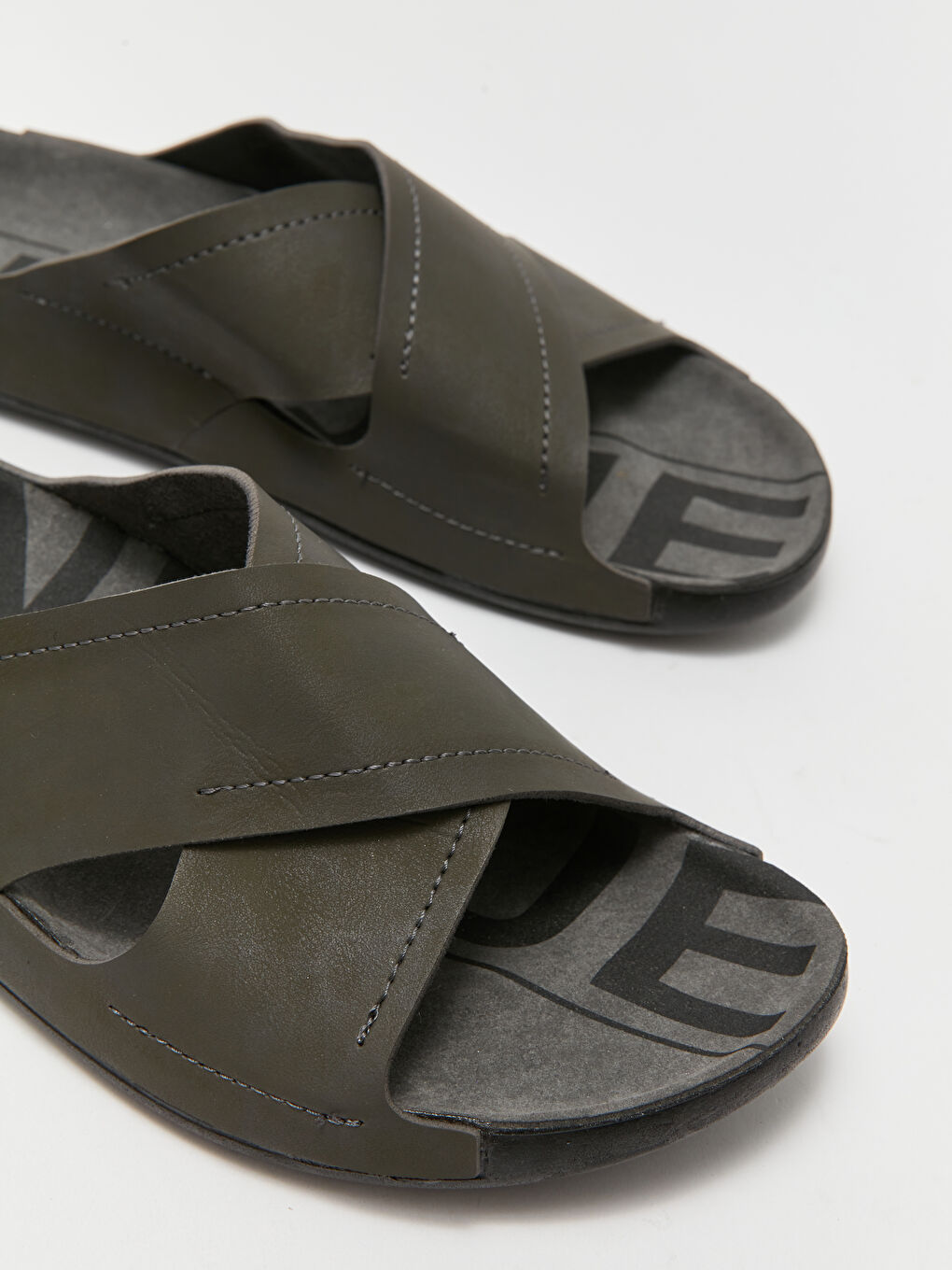 Gri Çapraz Bantlı Erkek Terlik-2