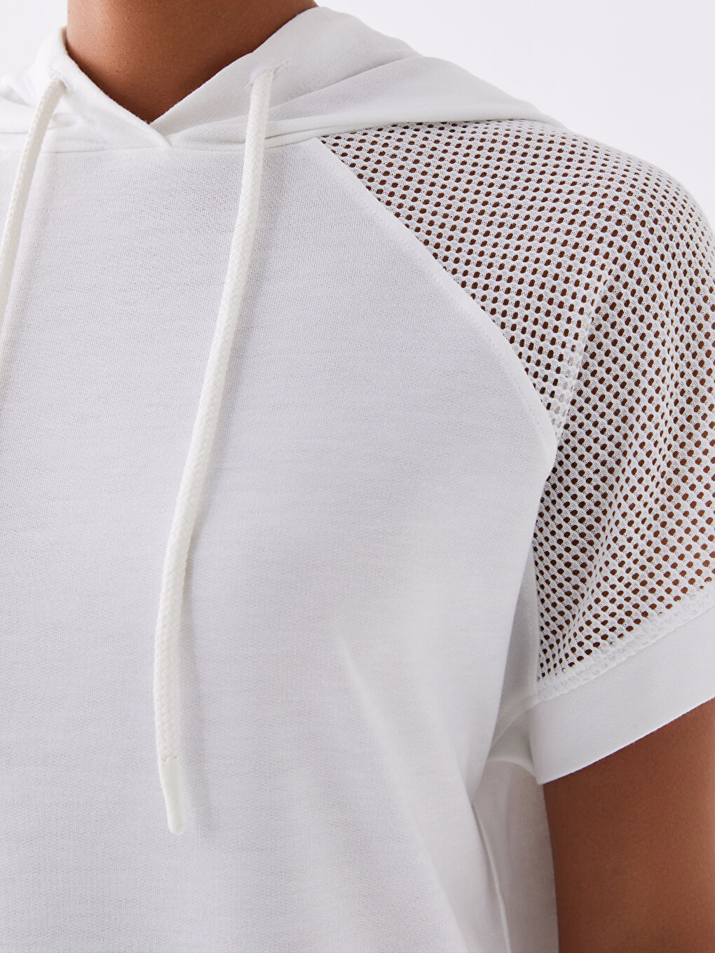 Әйелдерге арналған капюшонды кең қысқа жең спорттық футболка-3