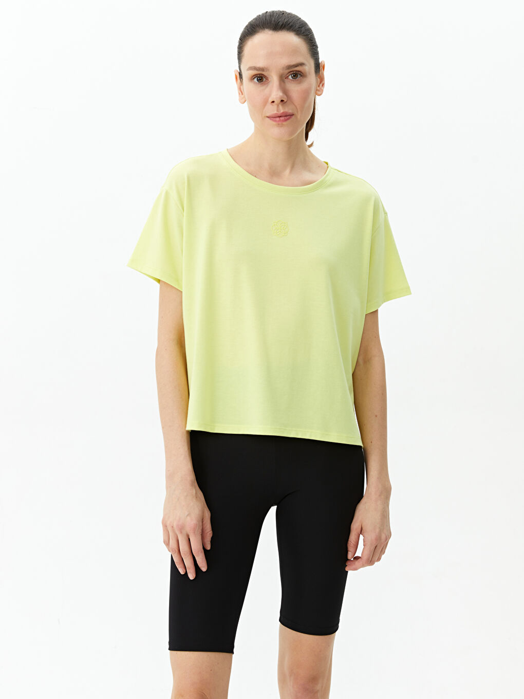 Yeşil Bisiklet Yaka Düz Kısa Kollu Oversize Kadın Tişört-1