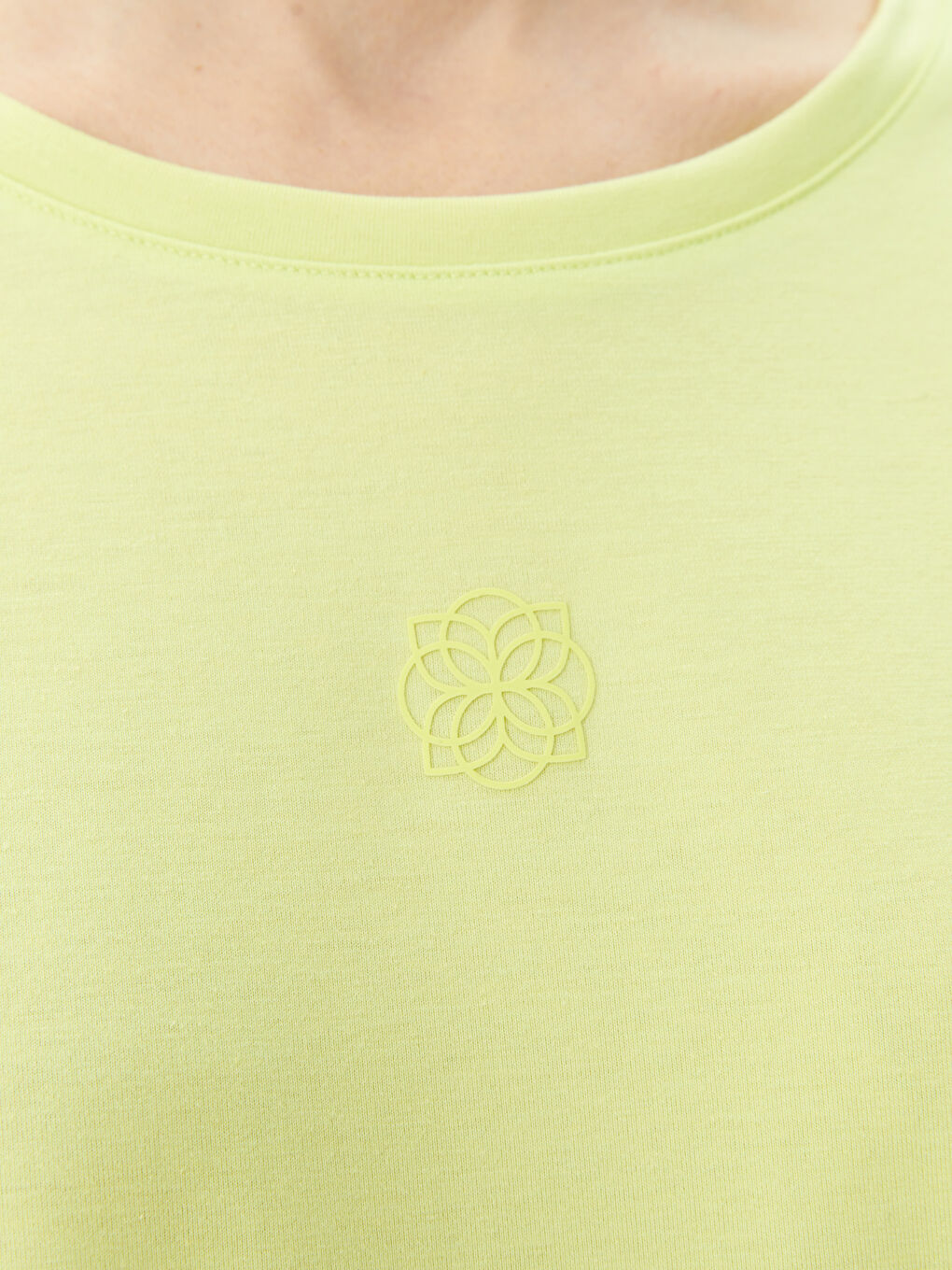 Yeşil Bisiklet Yaka Düz Kısa Kollu Oversize Kadın Tişört-4