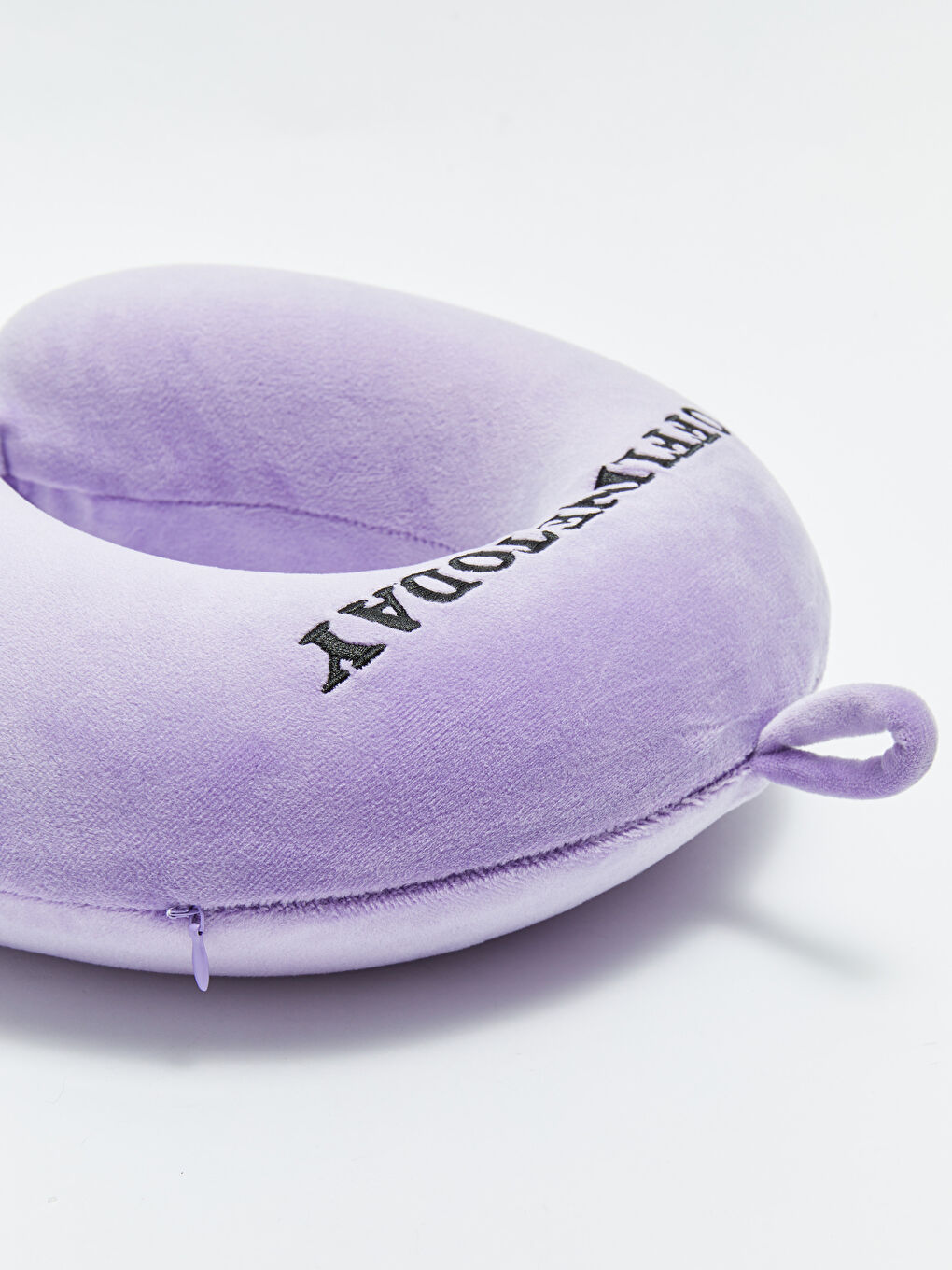 Lila Nakışlı Kadın Boyun Yastığı-2