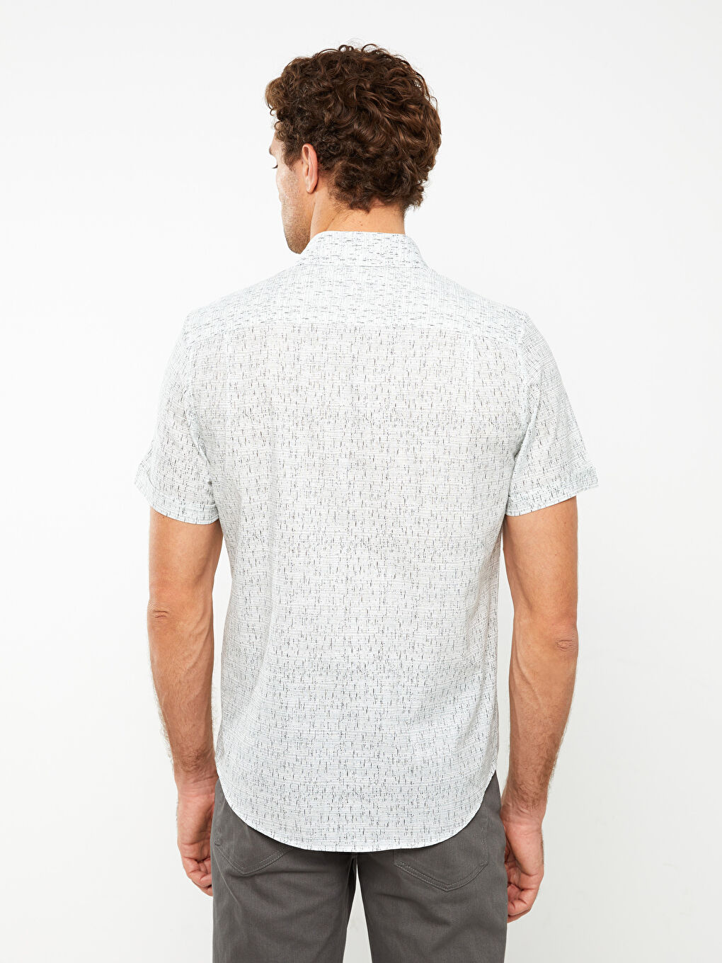 قميص بوبلين منقوش كم قصير بقصة عادية للرجال-4