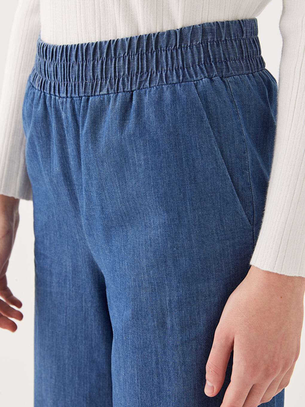 Women's Elastic Waist Wideleg Straight Jean Trousers-4