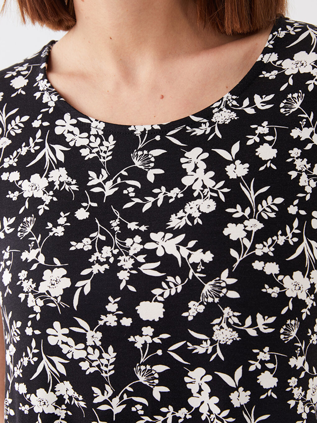 Siyah Bisiklet Yaka Çiçekli Kısa Kollu Kadın Elbise-3