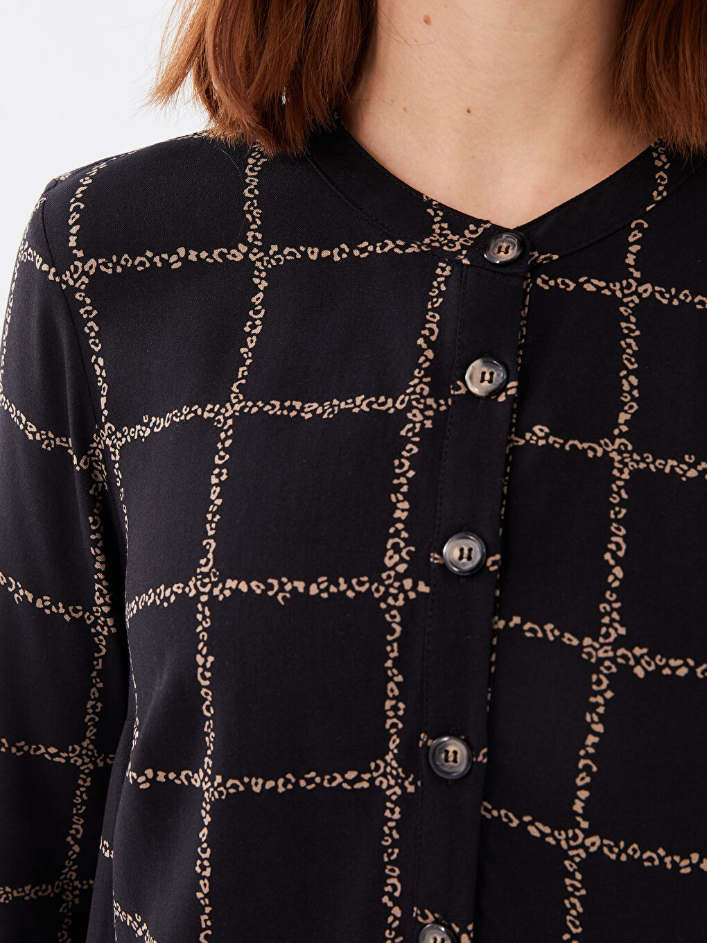 Siyah Hakim Yaka Desenli Uzun Kollu Kadın Tunik-3