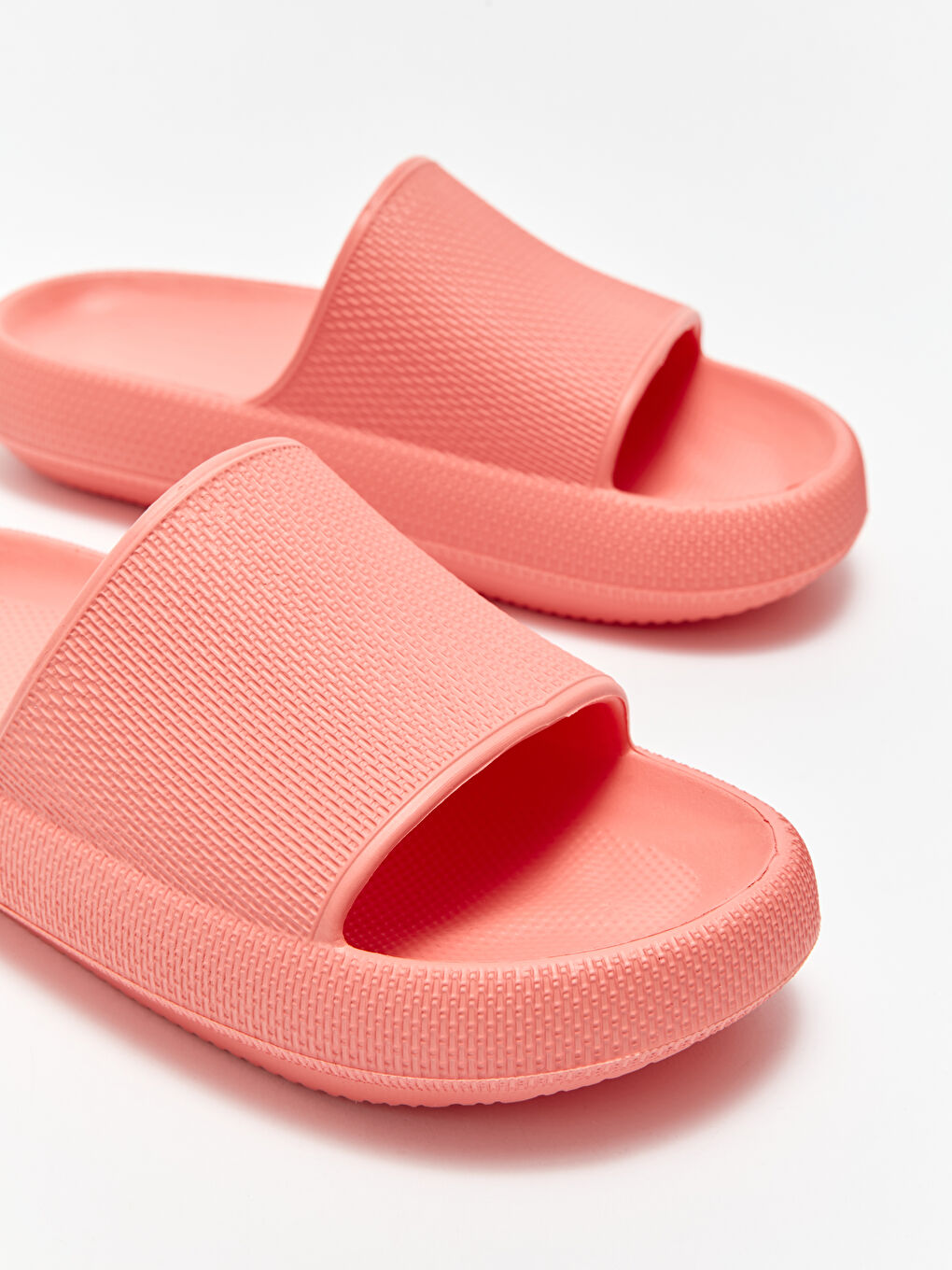 Pembe Tek Bantlı Kadın Terlik-2