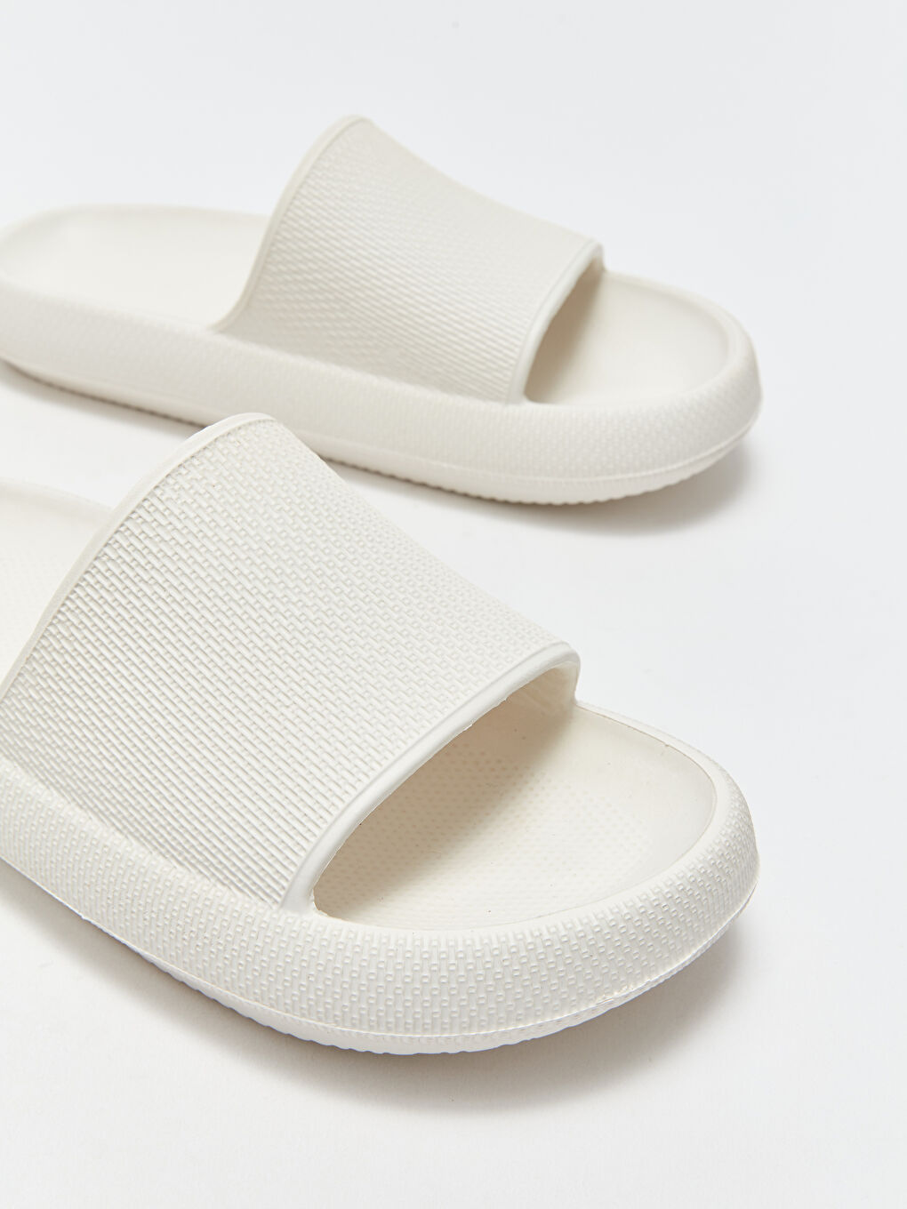 Ekru Tek Bantlı Erkek Terlik-2